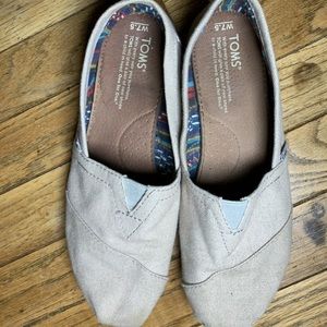 TOMS Classic Canvas Slip-ons